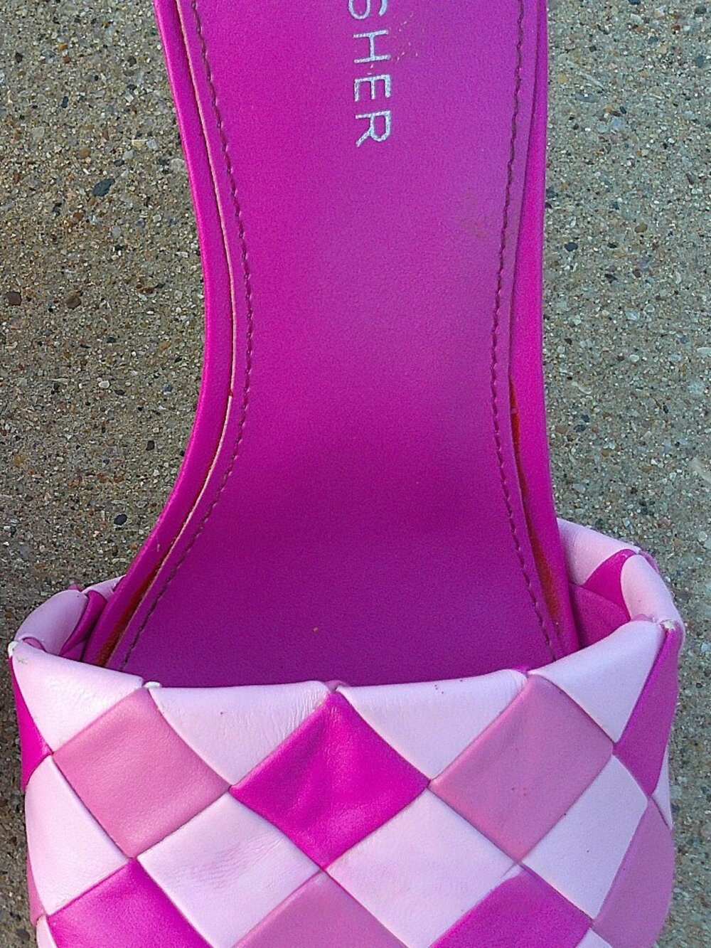 Marc Fischer Pink checker pumps size 8 M - Picture 14 of 14